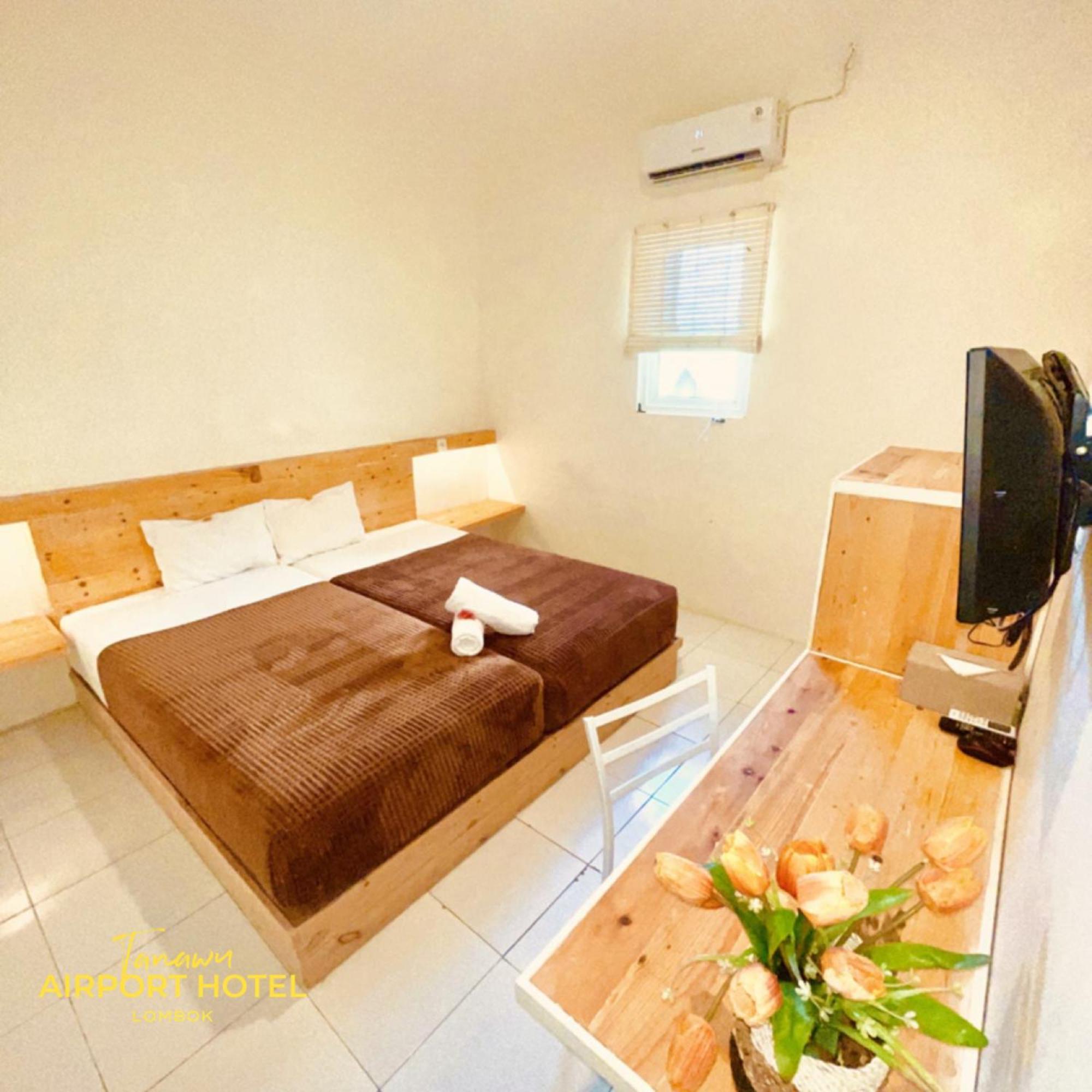 Tanawu Airport Hotel Lombok Praya Exterior foto